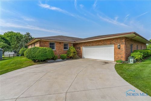 u2-2303 Foxbury Ln, Findlay, OH, 45840-7154 | Card Image