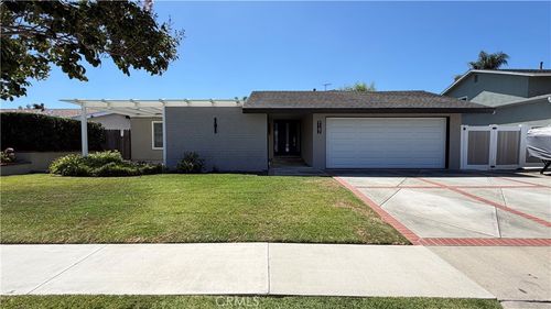 9142 Brabham Dr, Huntington Beach, CA, 92646-2743 | Card Image
