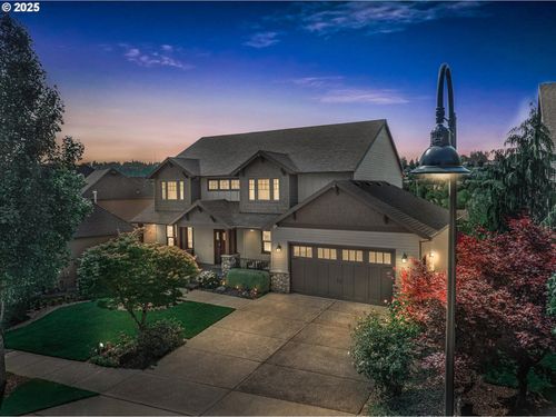 14697 Se Poppy Hills Dr, Happy Valley, OR, 97086-7322 | Card Image