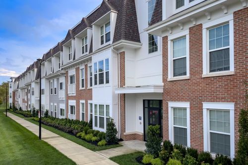 111-75 Circle Dr, Central Islip, NY, 11722-5234 | Card Image