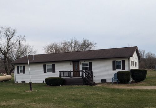 2247 Waterman Rd, Mayville, MI, 48744-9753 | Card Image