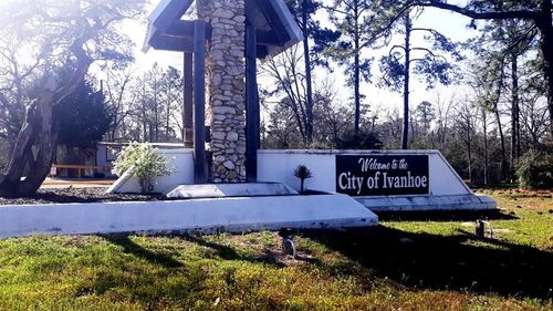 190 Bendwood Dr, Woodville, TX, 75979-7102 | Card Image