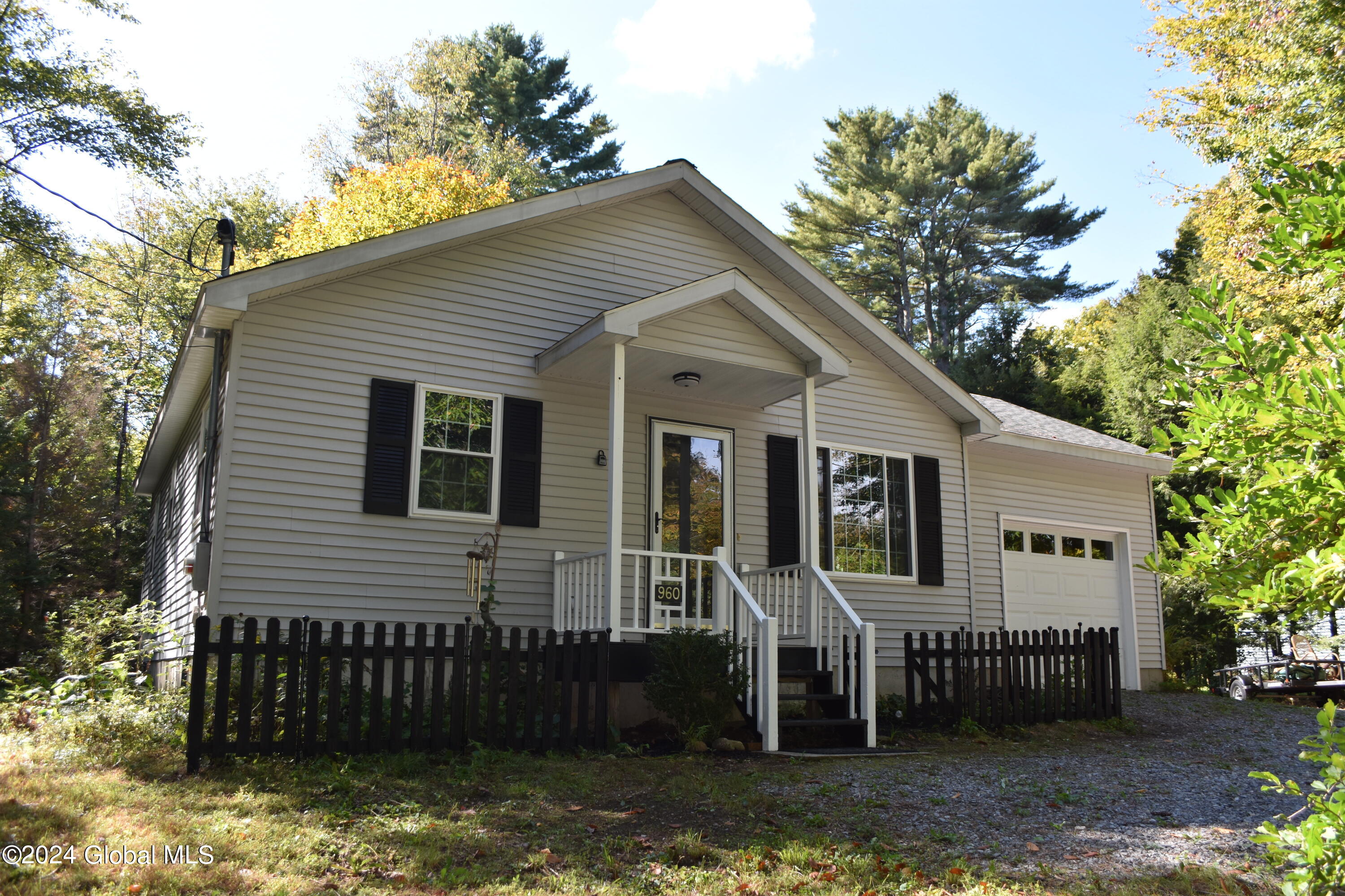 Creek Rd, Greenfield Center, NY 12833