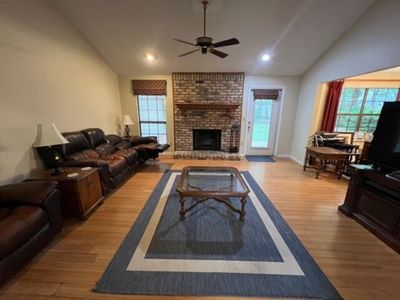 Living Room | Image 3