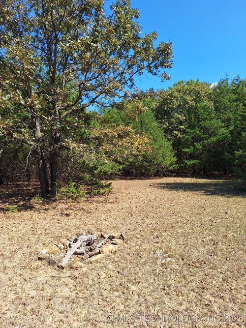 6611 County Road 3665, Allen, OK, 74825-6915 | Card Image