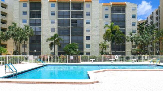 APT-708B - 3910 Inverrary Blvd, Condo with 3 bedrooms, 3 bathrooms and null parking in Lauderhill FL | Image 50