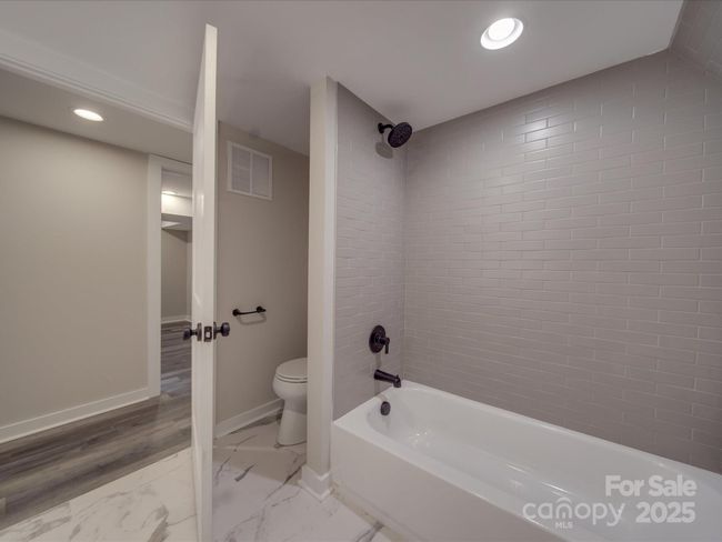 downstairs bathroom | Image 21