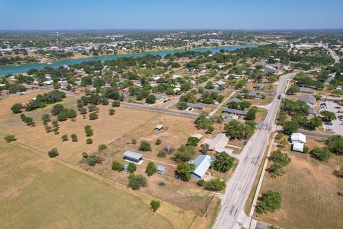 1207 W Haynie St, Llano, TX, 78643-1836 | Card Image