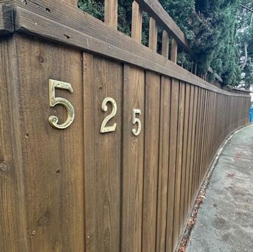 525 Wellington Dr, San Carlos, CA, 94070-1733 | Card Image