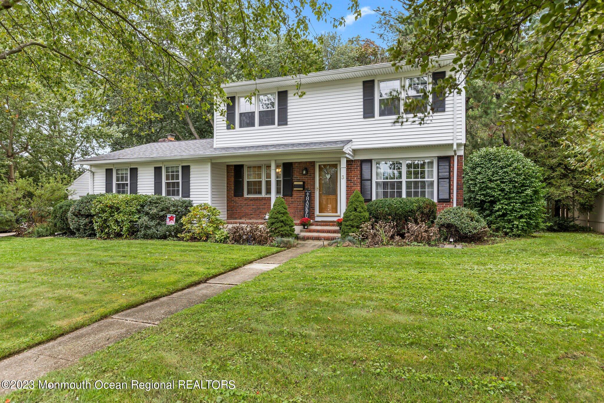 3 Fawn Drive, Inactive in Matawan Zoocasa