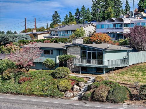 4360 Somerset Blvd Se, Bellevue, WA, 98006-2239 | Card Image