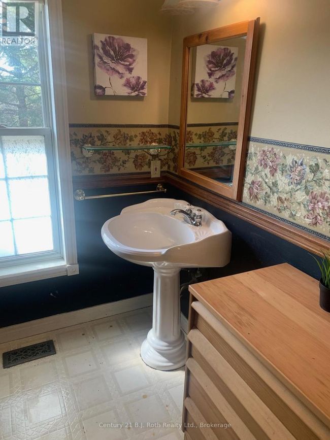 1087 Merkley Rd, House other with 2 bedrooms, 3 bathrooms and 10 parking in Gravenhurst ON | Image 20
