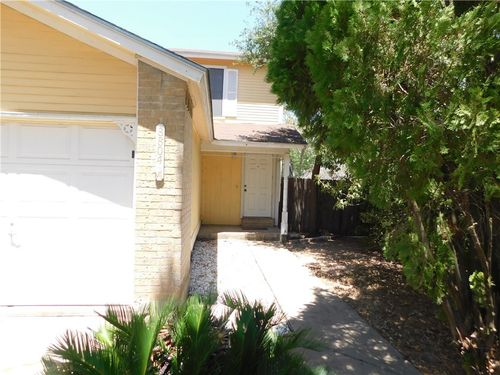 a-8804 Springmail Cir, Austin, TX, 78729-4632 | Card Image