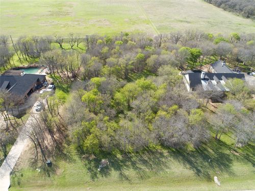 352 Sugartree Cir, Lipan, TX, 76462-4323 | Card Image