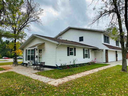 400 Frederick St N, Stevens Point, WI, 54481-1035 | Card Image