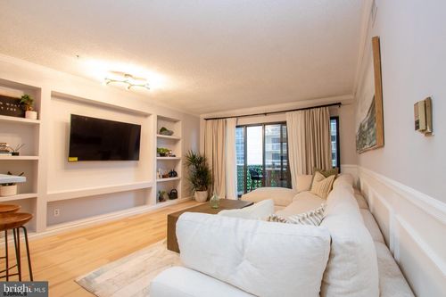 3101 Boardwalk, Atlantic City, NJ, 08401-5102 | Card Image