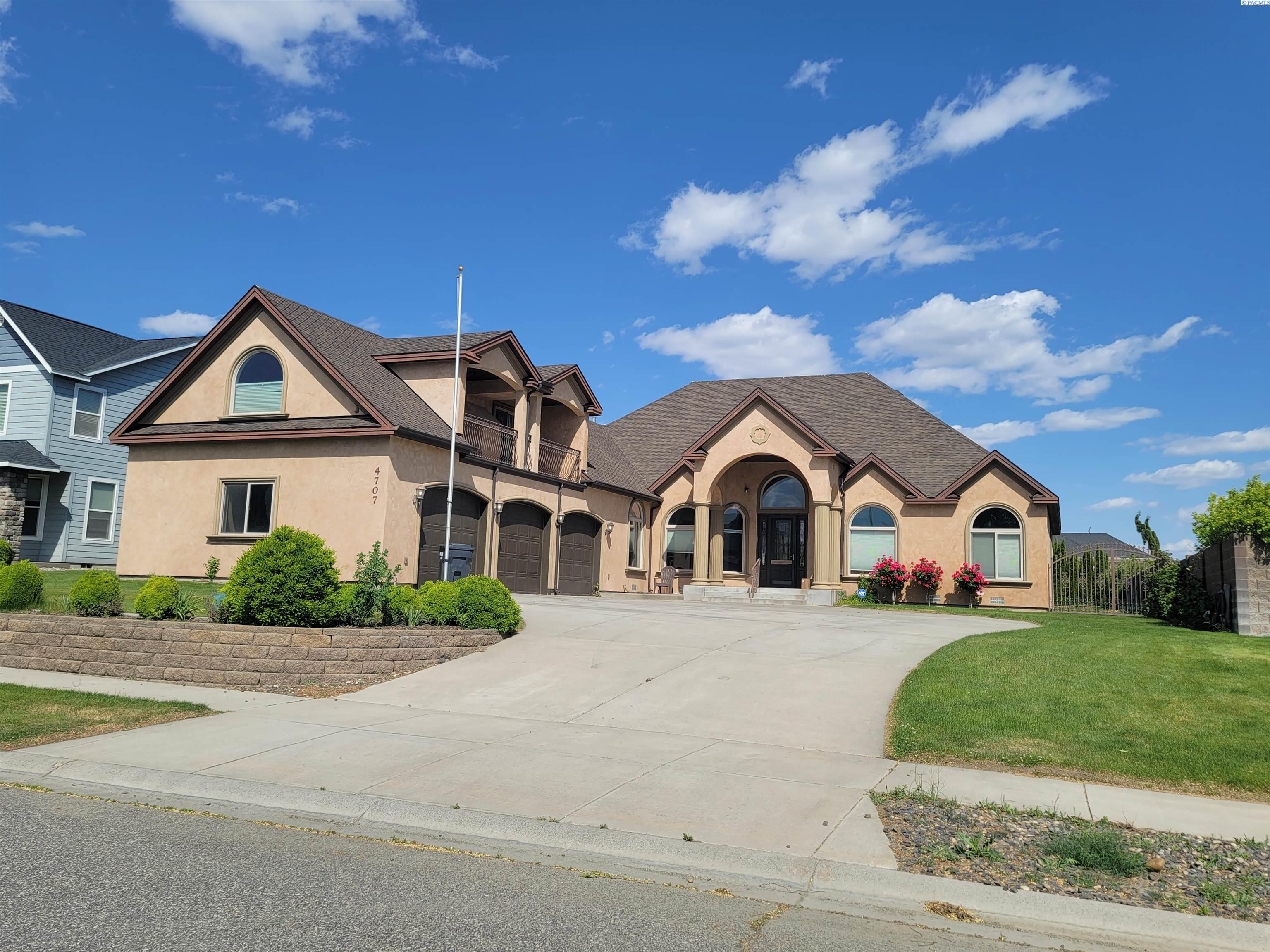 Shoreline Ct, Pasco, WA 99301