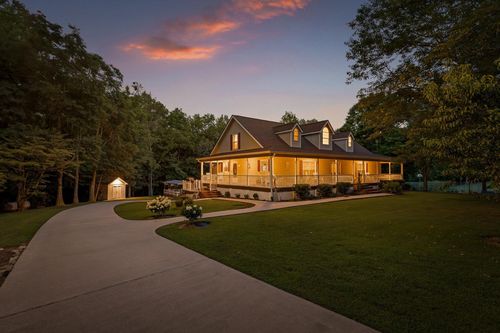 275 Old Mullins Cove Rd, Whitwell, TN, 37397-7114 | Card Image
