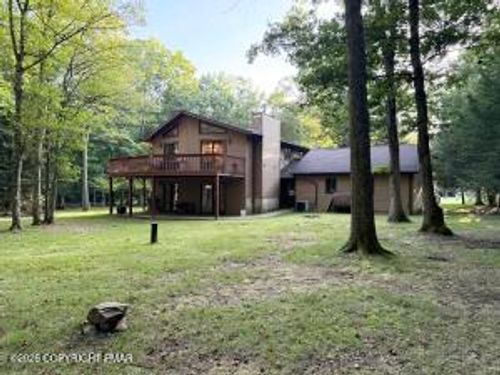 147 Dogwood Dr, Jim Thorpe, PA, 18229-2911 | Card Image