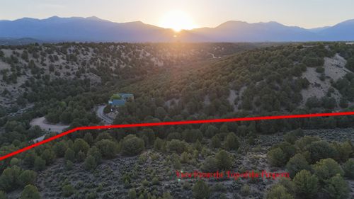 2 Sandia Canyon Rd, Arroyo Hondo, NM, 87513-8043 | Card Image