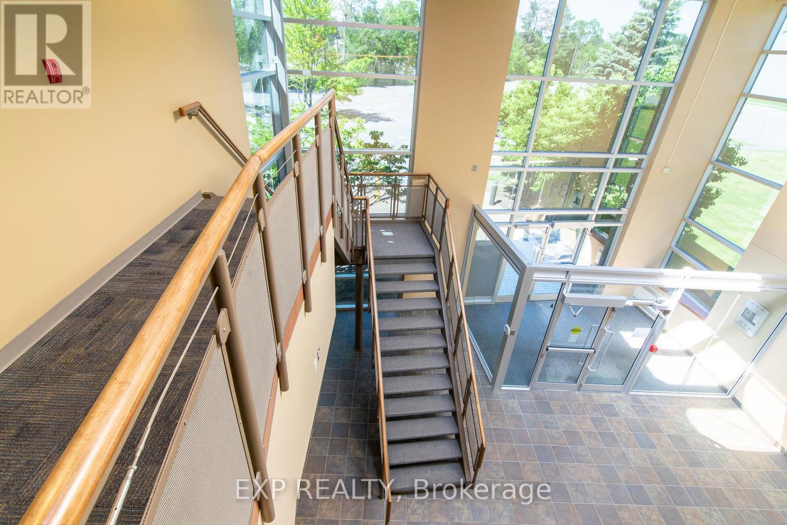 Commercial Sale in Ottawa 5