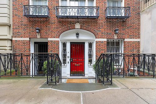 6 E 69th Street, New York City, NY, 10021 | Card Image