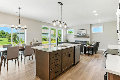 2924 Lavender Pkwy, Faribault, MN, 55021-5082 | Card Image