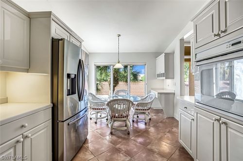 apt-4502-2385 Hidden Lake Dr, NAPLES, FL, 34112-2722 | Card Image