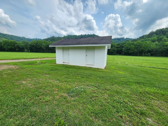 1036 Old Bottom Rd, House other with 3 bedrooms, 2 bathrooms and 4 parking in Lafayette TN | Image 10
