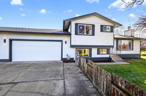 5204 N Chase Rd, Newman Lake, WA, 99025-8616 | Card Image