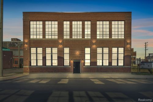 105-603 E Milwaukee St, Detroit, MI, 48202-3245 | Card Image