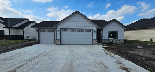 1600 E Appleton St, Valley Center, KS, 67147-4601 | Card Image