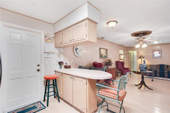 Kitchen with new appliances | Image 10