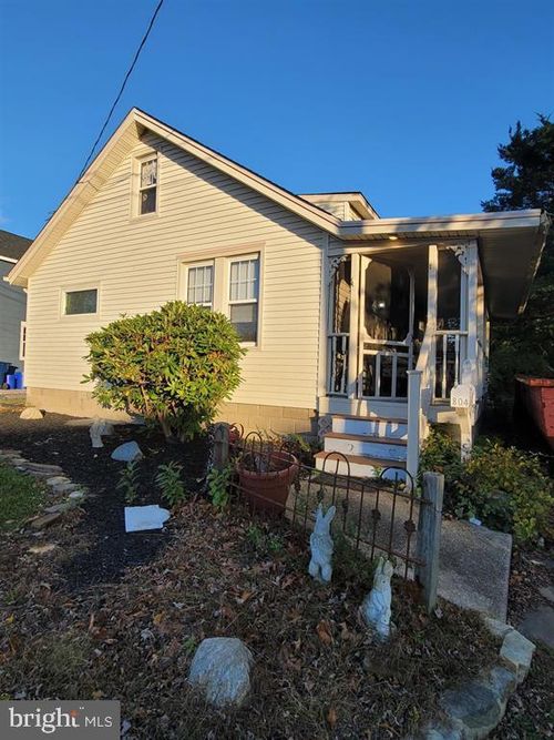 804 2nd St, Somers Point, NJ, 08244-1736 | Card Image