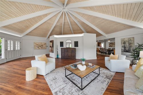 171 Waokanaka Pl, Honolulu, HI, 96817-5227 | Card Image