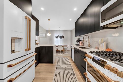 35-35 Riverview Ct, Secaucus, NJ, 07094-4056 | Card Image