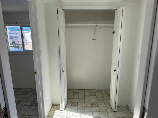 12 Parkland Estates, House other with 4 bedrooms, 1 bathrooms and 1 parking in Raymond AB | Image 5