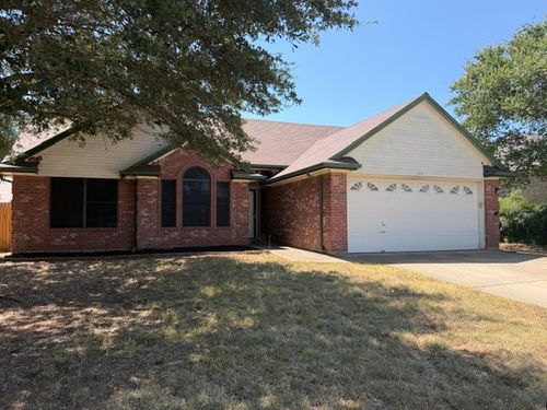 1511 Sunflower Ln, Granbury, TX, 76048-2711 | Card Image