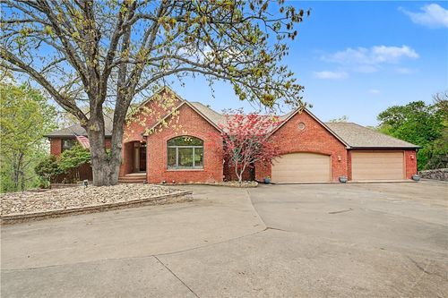 9364 Everest Pl, Rogers, AR, 72756-8092 | Card Image