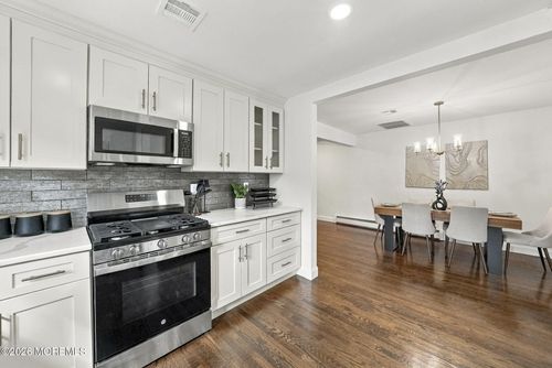 52 Santiago Ct, Toms River, NJ, 08757-6405 | Card Image