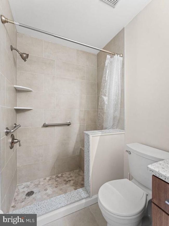 902 Scotswood Ct, Condo with 2 bedrooms, 2 bathrooms and null parking in MOUNT LAUREL NJ | Image 14