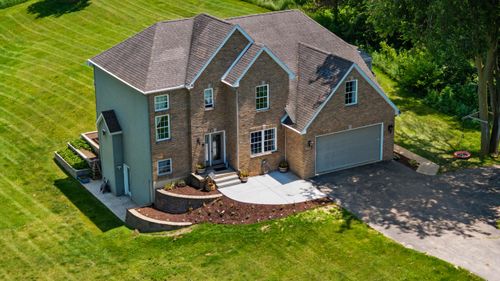 10501 Somerset Rd, Cement City, MI, 49233-9519 | Card Image