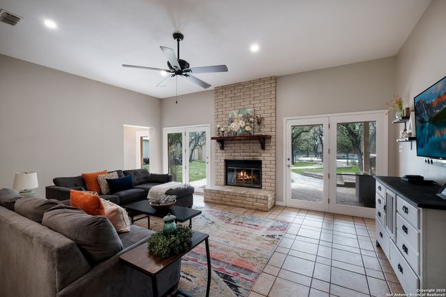 251 Fawn Ln, House other with 3 bedrooms, 2 bathrooms and null parking in Spring Branch TX | Image 9