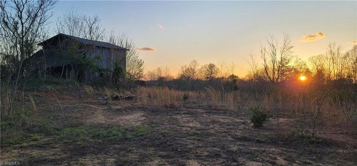 3063 Hart Rd, Lawsonville, NC, 27022-8351 | Card Image