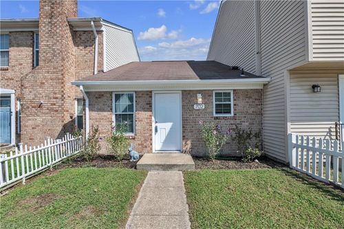 702 Wolftrap Lane, Virginia Beach, VA, 23462 | Card Image