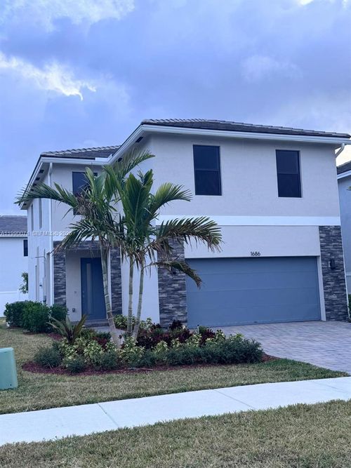 1686 Se 6th St, Homestead, FL, 33033-5012 | Card Image