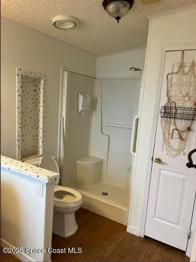 Primary Bathroom | Image 13
