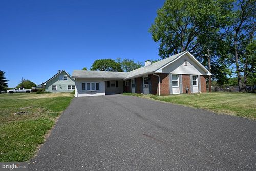 1 Pinetree Ln, Willingboro, NJ, 08046-2624 | Card Image