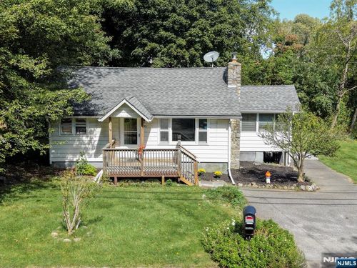 103 Breakneck Rd, HIGHLAND LAKES, NJ, 07422-1912 | Card Image
