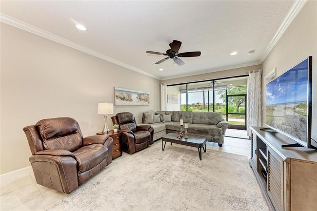 UNIT-102 - 13711 Messina Loop, Condo with 2 bedrooms, 2 bathrooms and null parking in Bradenton FL | Image 9